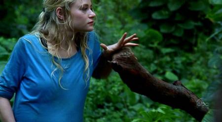 Claire dans la jungle